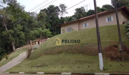 Casa térrea em condomínio | 218m² | 4 dormitórios | 1 suíte | 15 vagas - Santa Inês - Caieiras/SP