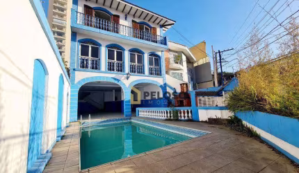Sobrado à venda | 420m² | 4 dormitórios | 1 suíte | 9 banheiros | 8 Vagas | Jardim São Paulo/SP.
