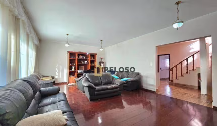 Sobrado à venda | 252m² | 4 dormitórios | 2 suítes | 7 vagas - Jardim Tremembé - São Paulo/SP