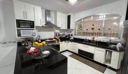 Casa Alto Padrão à venda | 450m² | 4 dormitórios | 4 suítes | piscina | 8 vagas - Alto de Santana - São Paulo/SP