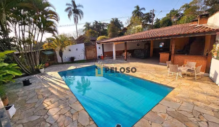 Sobrado em condomínio à venda | 500m² | 4 dormitórios | 1 suíte | closet | 10 vagas | Cantareira - Mairiporã/SP