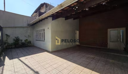 Casa totalmente térrea à venda | 162m² | 3 dormitórios | 1 suíte | 5 vagas | Santana - São Paulo/SP
