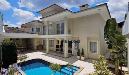 Sobrado à venda | 490m² | 4 suítes | 8 vagas | Tremembé - São Paulo/SP