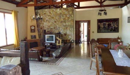 Casa à venda | 600m² | 3 suítes | 10 vagas | Roseira - Mairiporã/SP