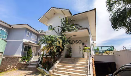 Sobrado em condomínio fechado à venda | 637m² | 3 suítes | 7 vagas | Jardim Floresta - São Paulo/SP