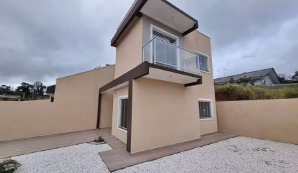 Sobrado à venda no bairro Nações - Fazenda Rio Grande/PR