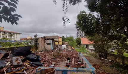 Terreno à venda no bairro Capão Raso - Curitiba/PR