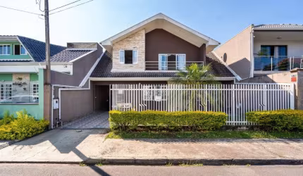 Sobrado à venda em São José dos Pinhais/PR