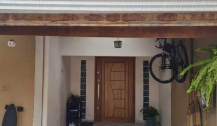 Sobrado à venda em Curitiba/PR