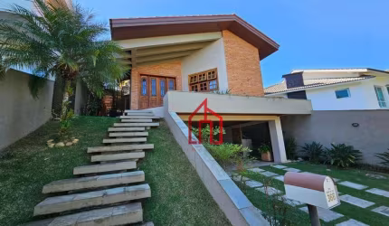 Sobrado com 3 dormitórios à venda, 366 m² por R$ 2.850.000 - Arujá 5 - Arujá/SP