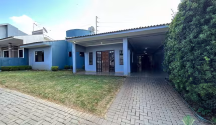 Casa com 1 Suíte + 2 Quartos à venda, 240 m² por R$ 1.380.000 - Gramado - Cascavel/PR