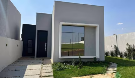 Casa com 1 Suíte + 2 Quartos à venda, 115 m² por R$ 650.000 - Universitário - Cascavel/PR