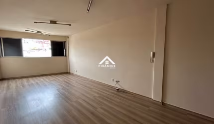 Sala comercial com 1 sala para alugar na Rua Frei Leopoldo, 39, Ouro Preto, Belo Horizonte por R$ 1.450