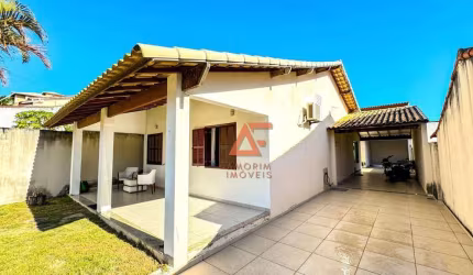 Casa com 4 dormitórios à venda, 120 m² por R$ 600.000 - Campo Redondo - São Pedro da Aldeia/RJ