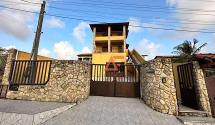 Casa com 3 dormitórios à venda, 234 m² por R$ 600.000,00 - Poço Fundo - São Pedro da Aldeia/RJ