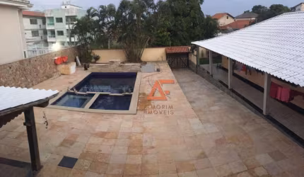 Casa com 6 dormitórios para alugar, 300 m² por R$ 6.000/mês - Centro - São Pedro da Aldeia/RJ