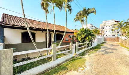 Casa com 3 dormitórios, 85 m² - venda por R$ 280.000,00 ou aluguel por R$ 1.800,00/mês - Balneário São Pedro - São Pedro da Aldeia/RJ