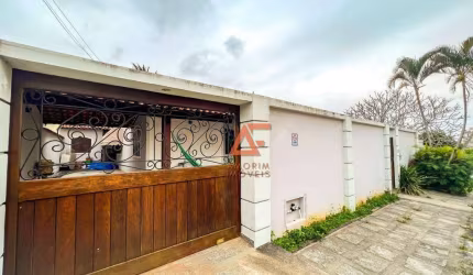 Casa com 3 dormitórios, 230 m² - venda por R$ 950.000,00 ou aluguel por R$ 4.500,00/mês - Centro - São Pedro da Aldeia/RJ