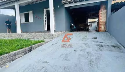 Casa com 3 dormitórios para alugar por R$ 3.300,00/mês - Mossoró - São Pedro da Aldeia/RJ
