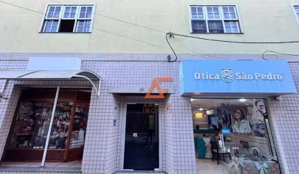 Apartamento com 2 dormitórios para alugar, 85 m² por R$ 2.600/mês - Centro - São Pedro da Aldeia/RJ
