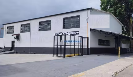 Galpão e Terreno para alugar, 700 m² por R$ 25.000/mês - Jardim das Indústrias - São José dos Campos/SP