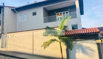 Casa com 3 dormitórios à venda, 185 m² por R$ 890.000,00 - Jardim Colorado - São José dos Campos/SP