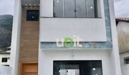 Casa com 4 dormitórios à venda, 140 m² por R$ 839.000,00 - Piratininga - Niterói/RJ