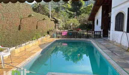 Casa com 3 dormitórios à venda, 350 m² por R$ 580.000,00 - Maria Paula - Niterói/RJ