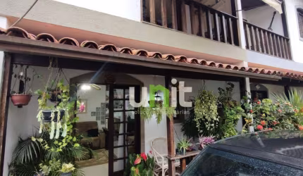 Casa com 2 dormitórios à venda, 93 m² por R$ 440.000,00 - Pendotiba - Niterói/RJ