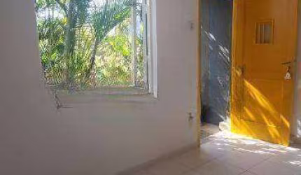 Unit Imobiliária vende Casa de Vila, 2 quartos no Fonseca - Niterói