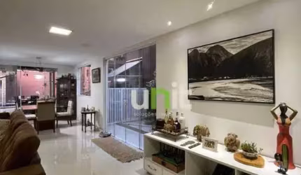Casa com 4 dormitórios à venda, 300 m² por R$ 1.200.000,00 - Itaipu - Niterói/RJ