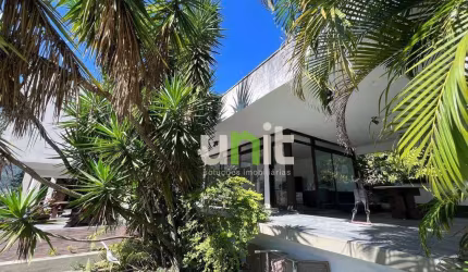 Casa com 4 dormitórios à venda, 390 m² por R$ 1.750.000,00 - Itaipu - Niterói/RJ