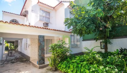 Casa com 3 dormitórios à venda por R$ 650.000,00 - Fonseca - Niterói/RJ