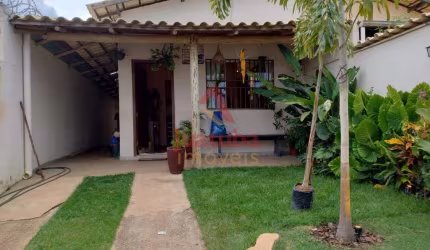 Casa germinada no bairro Jardim das Mangabeiras em Mateus Leme|