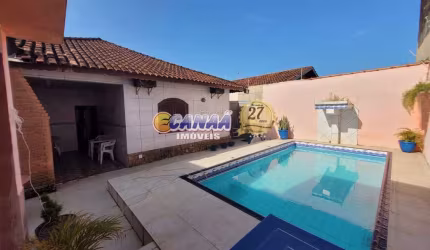 MARAVILHOSA CASA EM MONGAGUÁ - R$ 650 mil, Cod: 5190