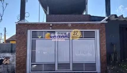Casa em Mongaguá com 03 dormitórios - R$ 330 mil, Cod: 9644