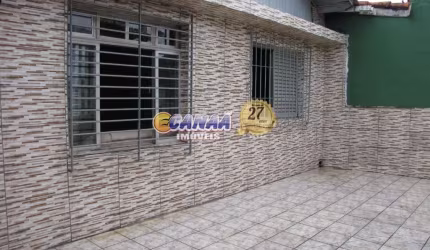 Casa isolada lado praia em Mongaguá.