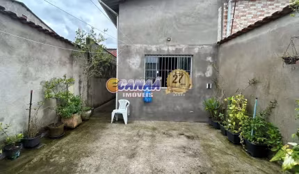 Casa com 2 quartos, Balneário Regina Maria, Mongaguá - R$ 220 mil, Cod: 10394