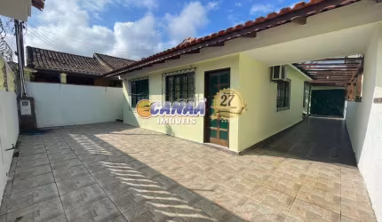 Casa com 3 dorms, Balneário Jussara, Mongaguá - R$ 350 mil, Cod: 12181