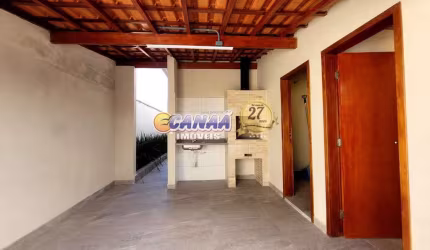 Casa com 2 quartos, Vila Atlântica, Mongaguá - R$ 400 mil, Cod: 12369