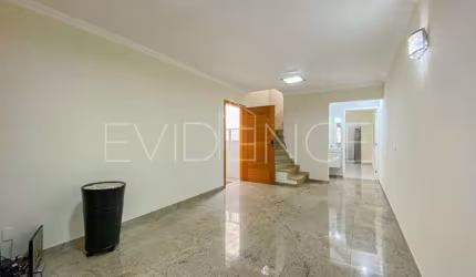 Sobrado à venda no Tatuapé com 2 vagas - 156 m²