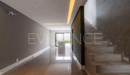 Sobrado à venda no bairro Tatuapé com 260 m² de área útil construída
