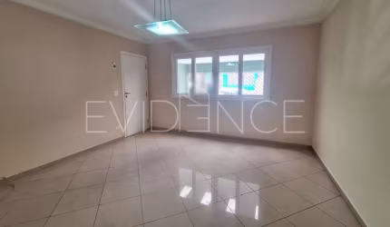 Casa à venda no Tatuapé com 2 vagas, 158 m²