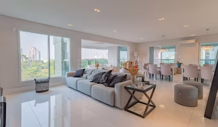 Apartamento à venda no bairro Anália Franco com 278 m²