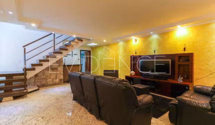 Casa exuberante nos Altos da Vila carrão com 440 m² e área gourmet