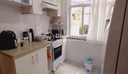 Ótima oportunidade de apartamento à venda no Centro de Florianópolis.