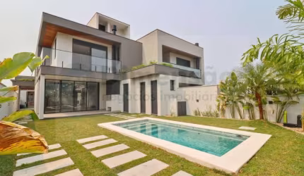 Casa de Alto Padrão no Condomínio Porto da Costa na Lagoa da conceição