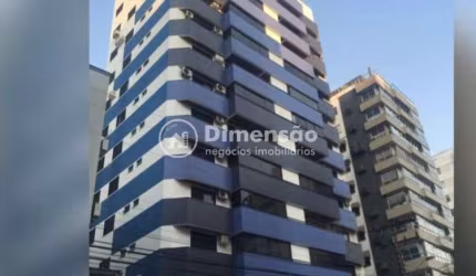 Apartamento no centro com 274,85m2 de área Privativa