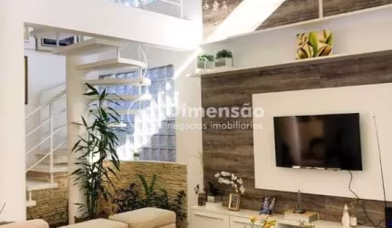 CASA A VENDA NO MONTE VERDE 2 QUARTOS E EDICOLA COM MEZANINO