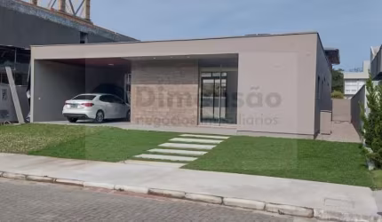 Casa alto padrão em um condomínio completo!